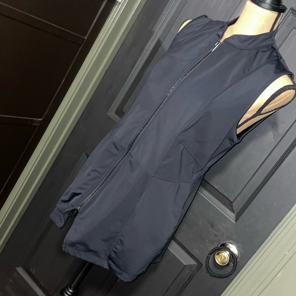 Anne Klein zip up vest size medium